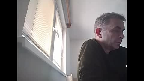 Snapshot of aromannn chatting on March 18, 9:34 am aromannn online show from March 18, 9:34 am