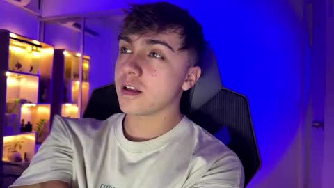 Snapshot of aron__cooper chatting on September 12, 12:55 am aron__cooper online show from September 12, 12:55 am