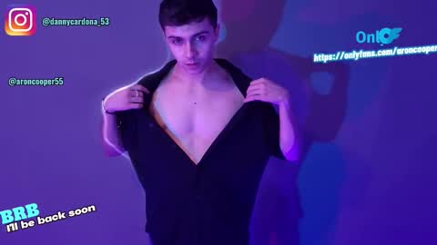 Snapshot of aron__cooper chatting on March 18, 2:58 am aron__cooper online show from March 18, 2:58 am