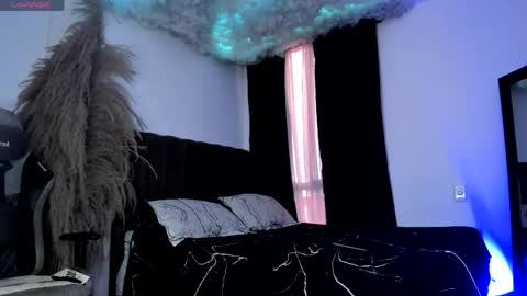 Snapshot of arondark chatting on April 20, 8:43 pm DarkMaster online show from April 20, 8:43 pm