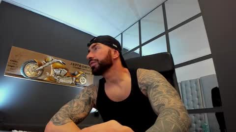 Snapshot of arongrant chatting on March 9, 9:24 am AronGrant online show from March 9, 9:24 am