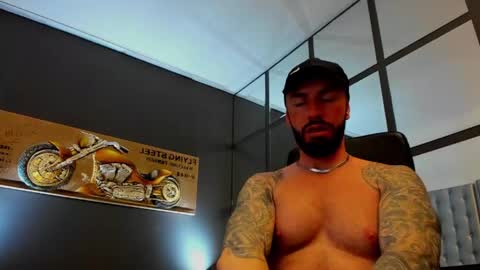 AronGrant online show from May 25, 9:48 am