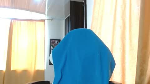 aronmiller online show from February 7, 2:10 pm