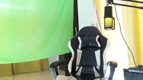 aronmiller online show from July 17, 6:02 pm