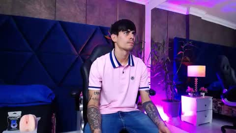 aronmuller_ online show from September 12, 4:56 am