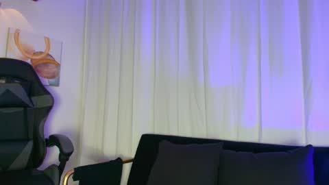    online show from September 26, 8:57 pm