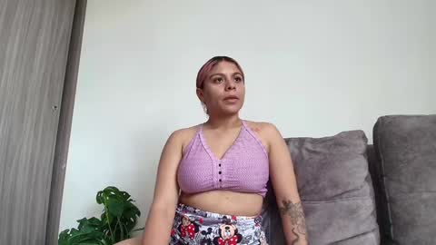 Snapshot of art_fer chatting on December 5, 3:28 pm Fernanda online show from December 5, 3:28 pm