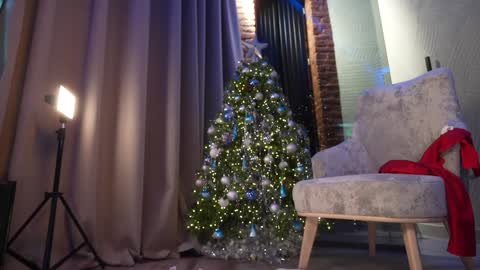 Adele online show from December 25, 4:11 pm