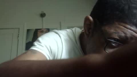 Snapshot of arteblazze chatting on November 27, 2:52 pm Arteblazze not daddy boy bitch or nigga online show from November 27, 2:52 pm