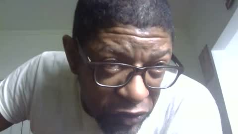 Snapshot of arteblazze chatting on December 16, 6:57 pm Arteblazze not daddy boy bitch or nigga online show from December 16, 6:57 pm