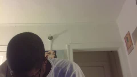 Snapshot of arteblazze chatting on January 6, 12:25 am Arteblazze not daddy boy bitch or nigga online show from January 6, 12:25 am