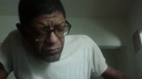 Snapshot of arteblazze chatting on January 18, 2:54 pm Arteblazze not daddy boy bitch or nigga online show from January 18, 2:54 pm