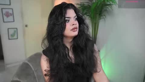 Chloe  online show from September 20, 6:20 pm