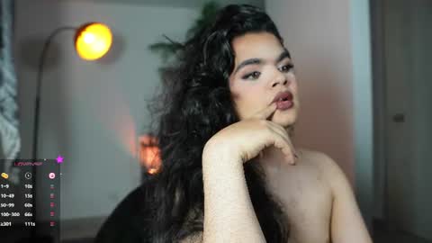 Chloe  online show from June 14, 2:24 am