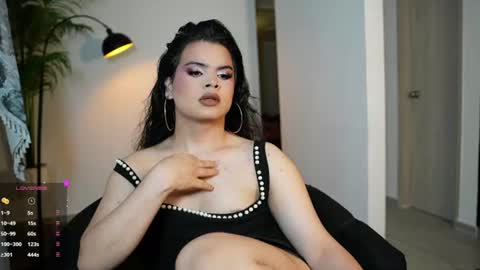 Chloe  online show from July 21, 2:47 am