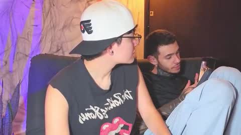   online show from December 21, 12:07 am