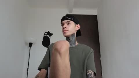   online show from February 28, 8:10 pm