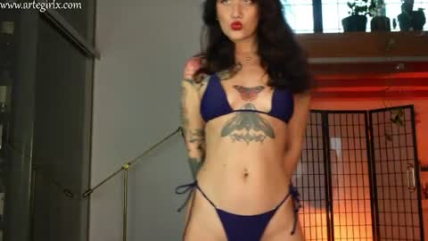 Maya online show from July 18, 5:28 pm