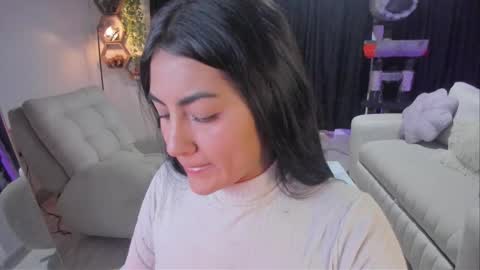 Snapshot of artemis_020 chatting on March 23, 3:10 am FENIX online show from March 23, 3:10 am