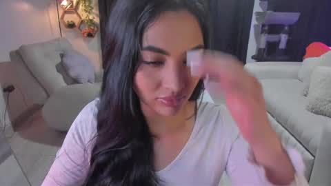 Snapshot of artemis_020 chatting on May 14, 4:52 am FENIX online show from May 14, 4:52 am