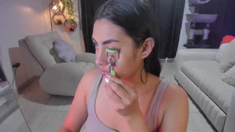 Snapshot of artemis_020 chatting on May 15, 5:47 am FENIX online show from May 15, 5:47 am