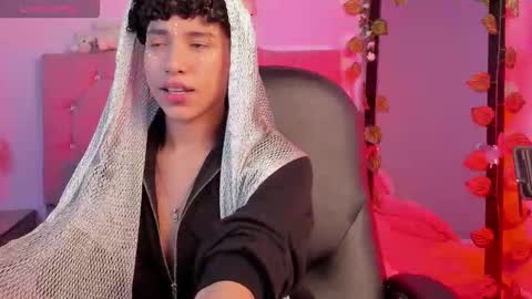 Snapshot of artemis_jones chatting on March 23, 8:24 pm Artemis online show from March 23, 8:24 pm