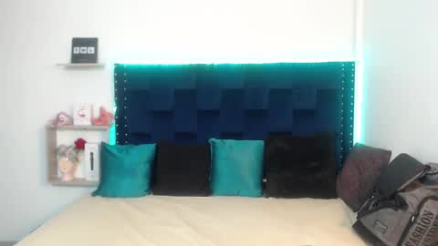 Snapshot of artemiza_love_ chatting on March 4, 12:12 pm artemiza online show from March 4, 12:12 pm
