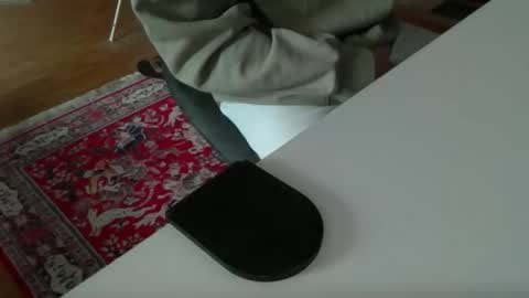 Snapshot of artesian99 chatting on November 9, 9:29 am artesian99 online show from November 9, 9:29 am