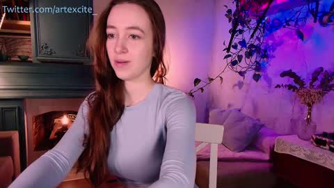 Snapshot of artexcite_ chatting on March 12, 3:02 am Lina online show from March 12, 3:02 am