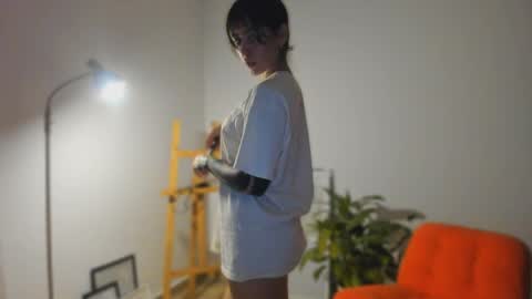 Snapshot of artgea chatting on April 9, 11:21 pm Linda independent model artgeea online show from April 9, 11:21 pm
