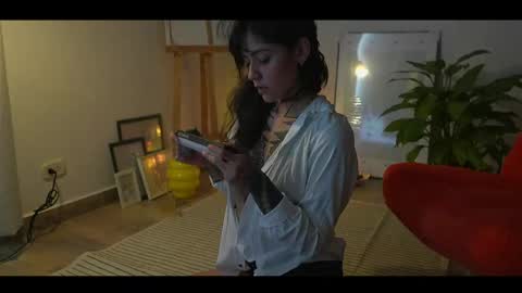 Snapshot of artgea chatting on April 29, 9:54 pm Linda independent model artgeea online show from April 29, 9:54 pm