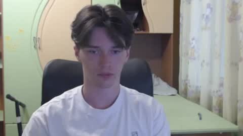 Snapshot of arthur__king chatting on June 15, 1:35 pm Arthur online show from June 15, 1:35 pm