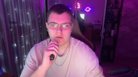 arthurabel online show from March 16, 4:00 pm