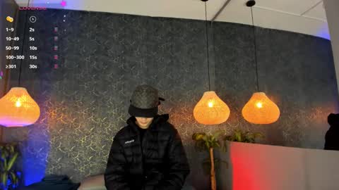 arthurcox_ online show from October 8, 5:54 pm