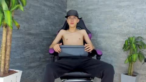 arthurcox_ online show from October 13, 5:35 pm