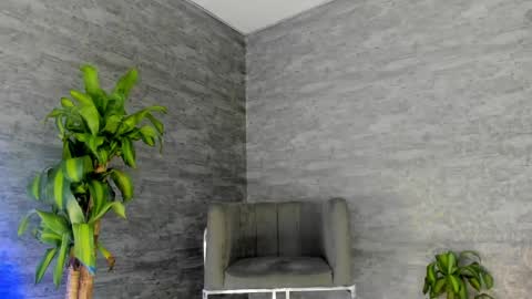 arthurcox_ online show from October 14, 6:52 pm