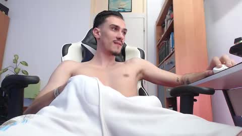 Artie online show from March 17, 8:06 am