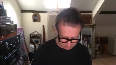 Snapshot of artisterotic chatting on October 28, 9:57 am artisterotic online show from October 28, 9:57 am