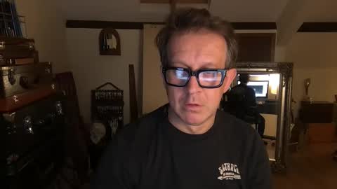 Snapshot of artisterotic chatting on November 3, 7:15 pm artisterotic online show from November 3, 7:15 pm