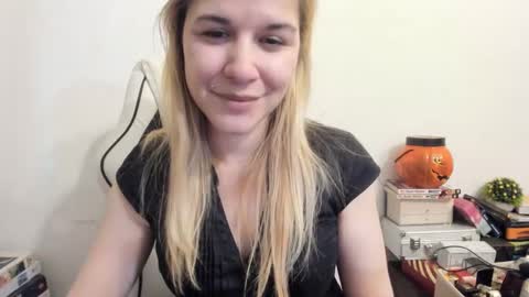 MIA online show from February 5, 6:04 pm
