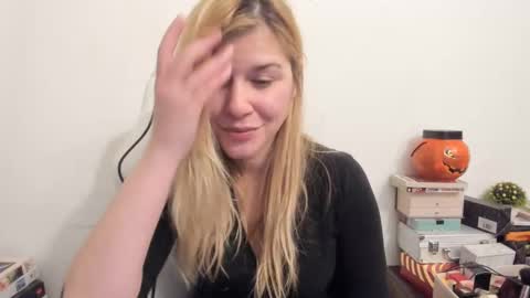 MIA online show from February 8, 10:40 pm