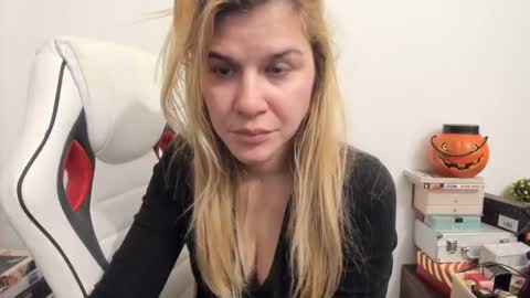 MIA online show from February 9, 7:19 pm