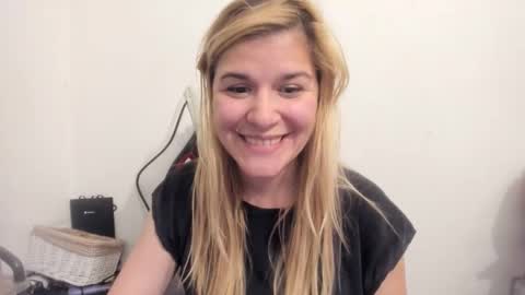 MIA online show from September 24, 9:07 pm