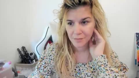 MIA online show from October 1, 11:05 am