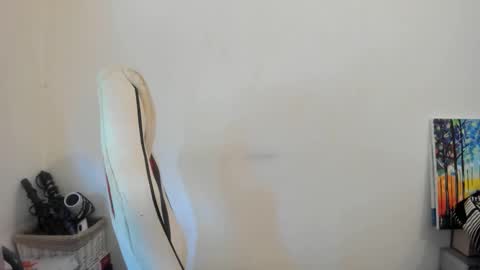 MIA online show from October 4, 10:02 am