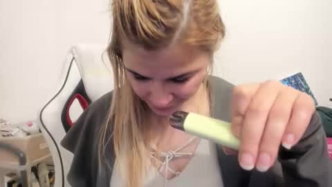 MIA online show from October 19, 11:16 pm