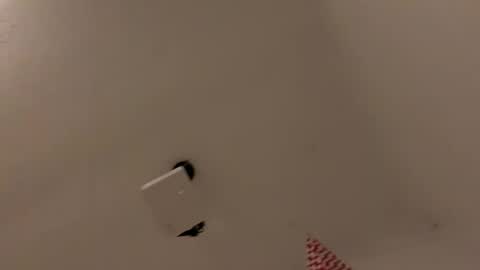 Snapshot of artyparty818 chatting on April 12, 7:35 am artyparty818 online show from April 12, 7:35 am