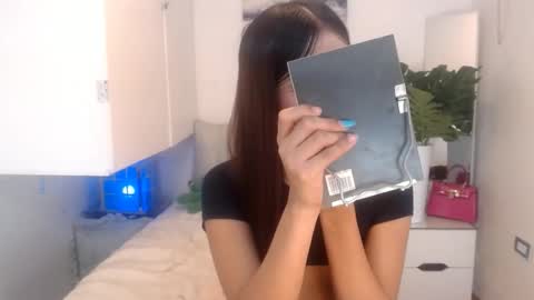 Snapshot of ary_99x chatting on June 10, 6:56 am Ariella online show from June 10, 6:56 am