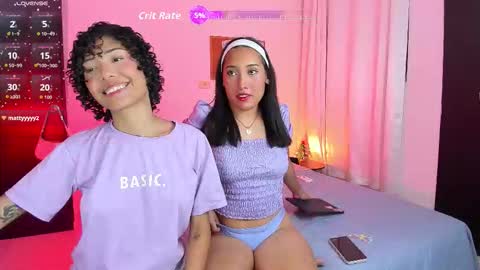 Snapshot of ary_and_kel chatting on December 18, 2:39 am Ariana and Kelsieh online show from December 18, 2:39 am