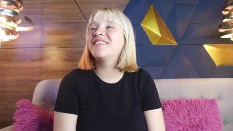 sofia online show from June 8, 10:48 am